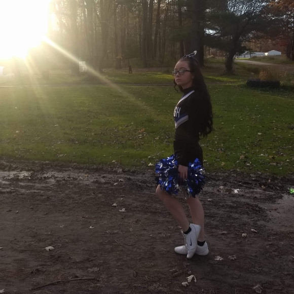 Meet your Posher, Kylee - Picture 1 of 1